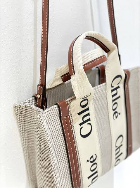 CHLOÉ HAND BAG