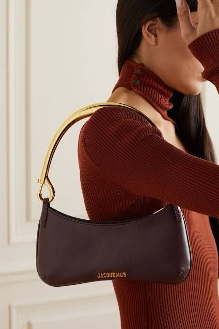 JACQUEMUS LE BISOU MOUSQUETON BAG