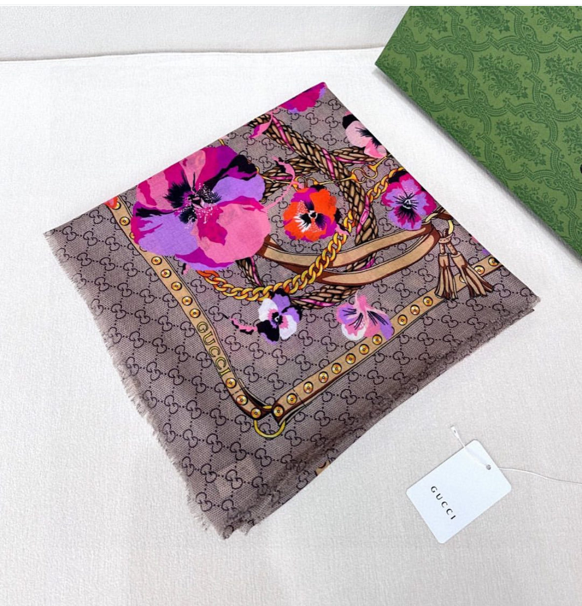GUCCI GG FLORAL SCARF PRINT PURPLE