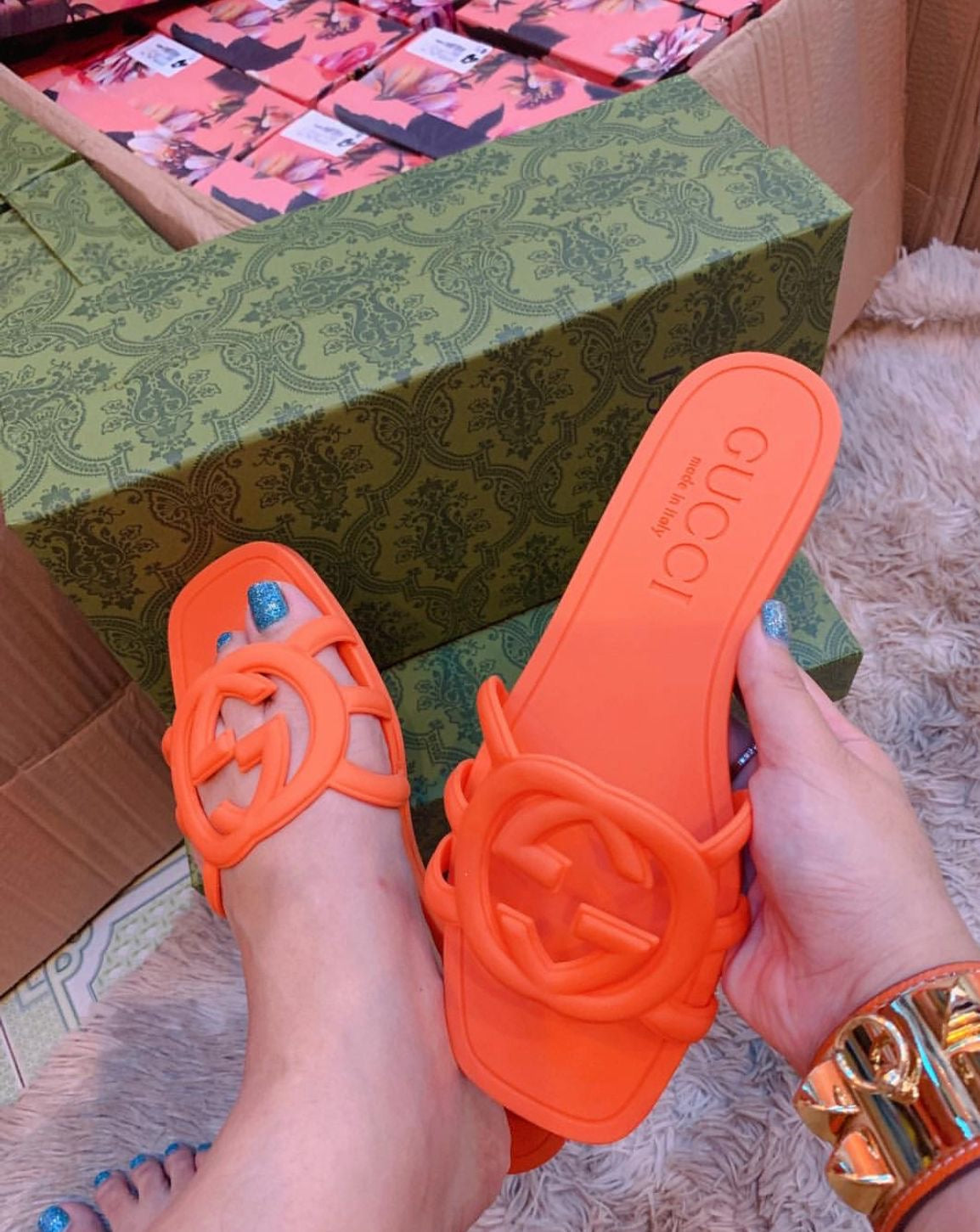 GUCCI Women’s Interlocking Slide