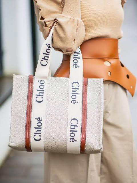 CHLOÉ HAND BAG