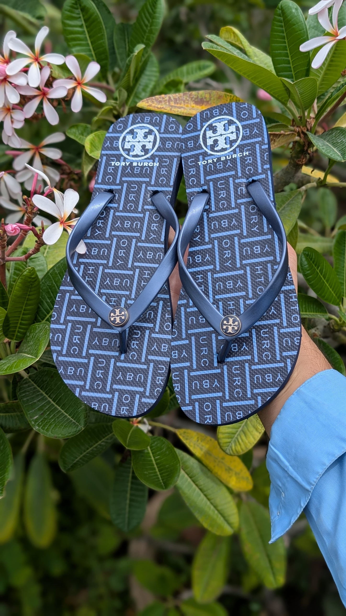 TORY BURCH FLIP FLOPS