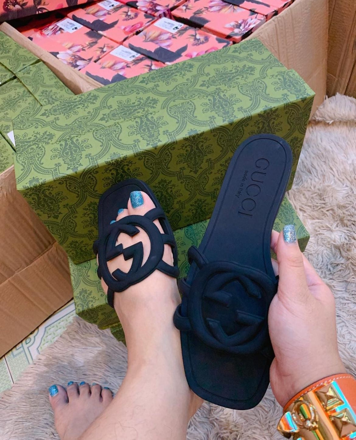 GUCCI Women’s Interlocking Slide