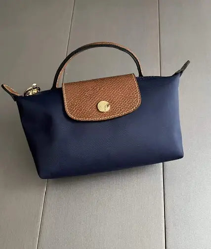 LONG CHAMP LE PLIAGE POUCH WITH HANDLE
Navy - Recycled Canvas