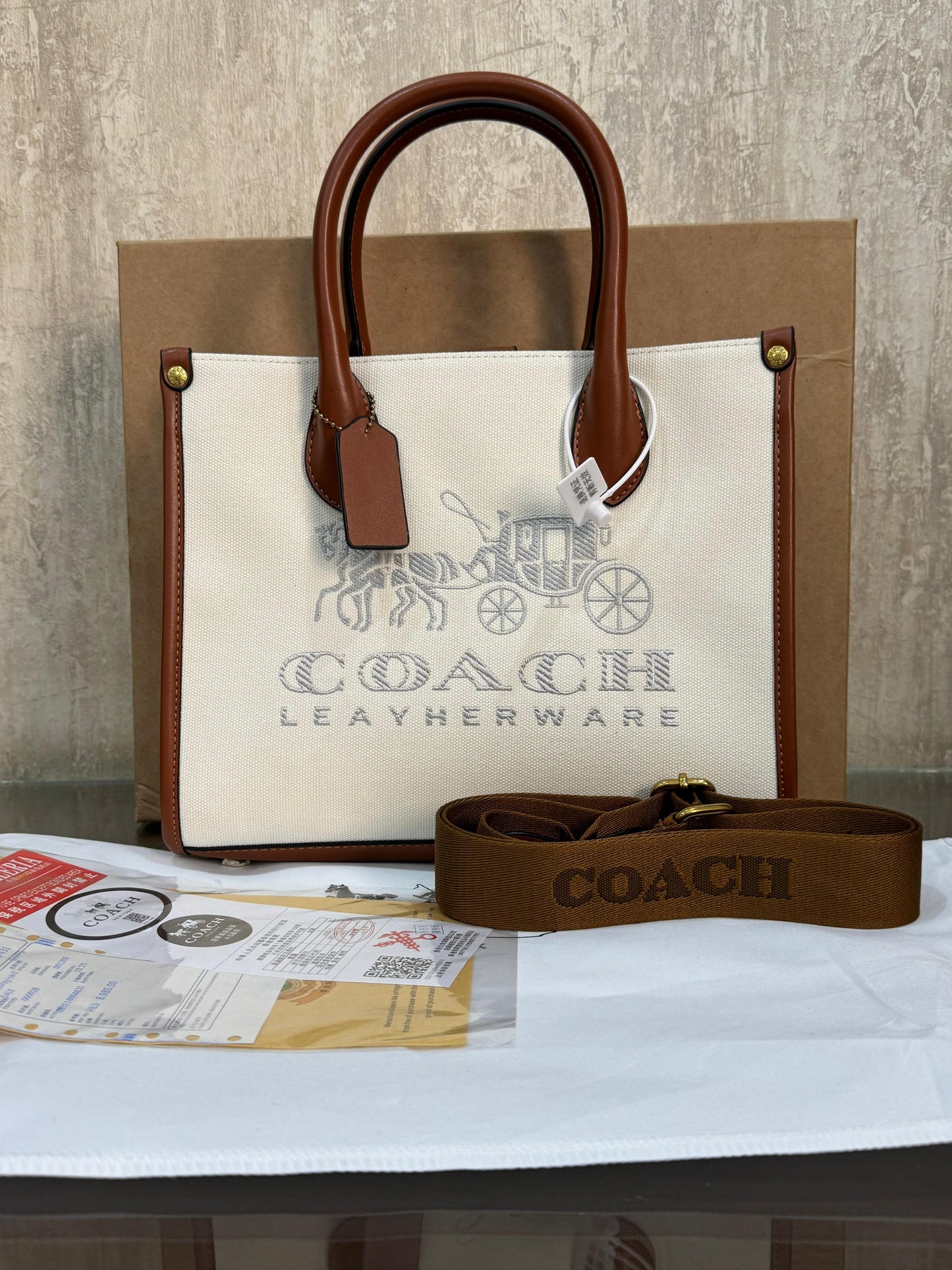 COACH HAND BAG