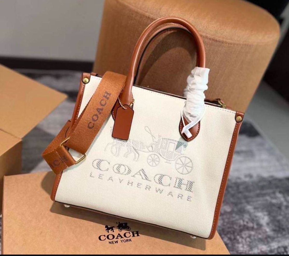 COACH HAND BAG