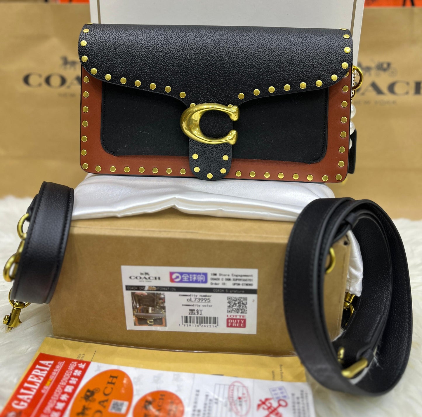 COACH HAND BAG