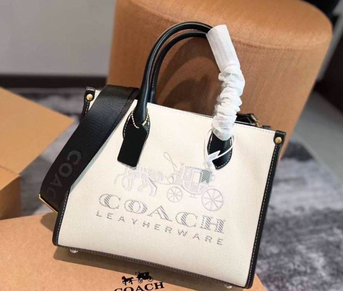 COACH HAND BAG
