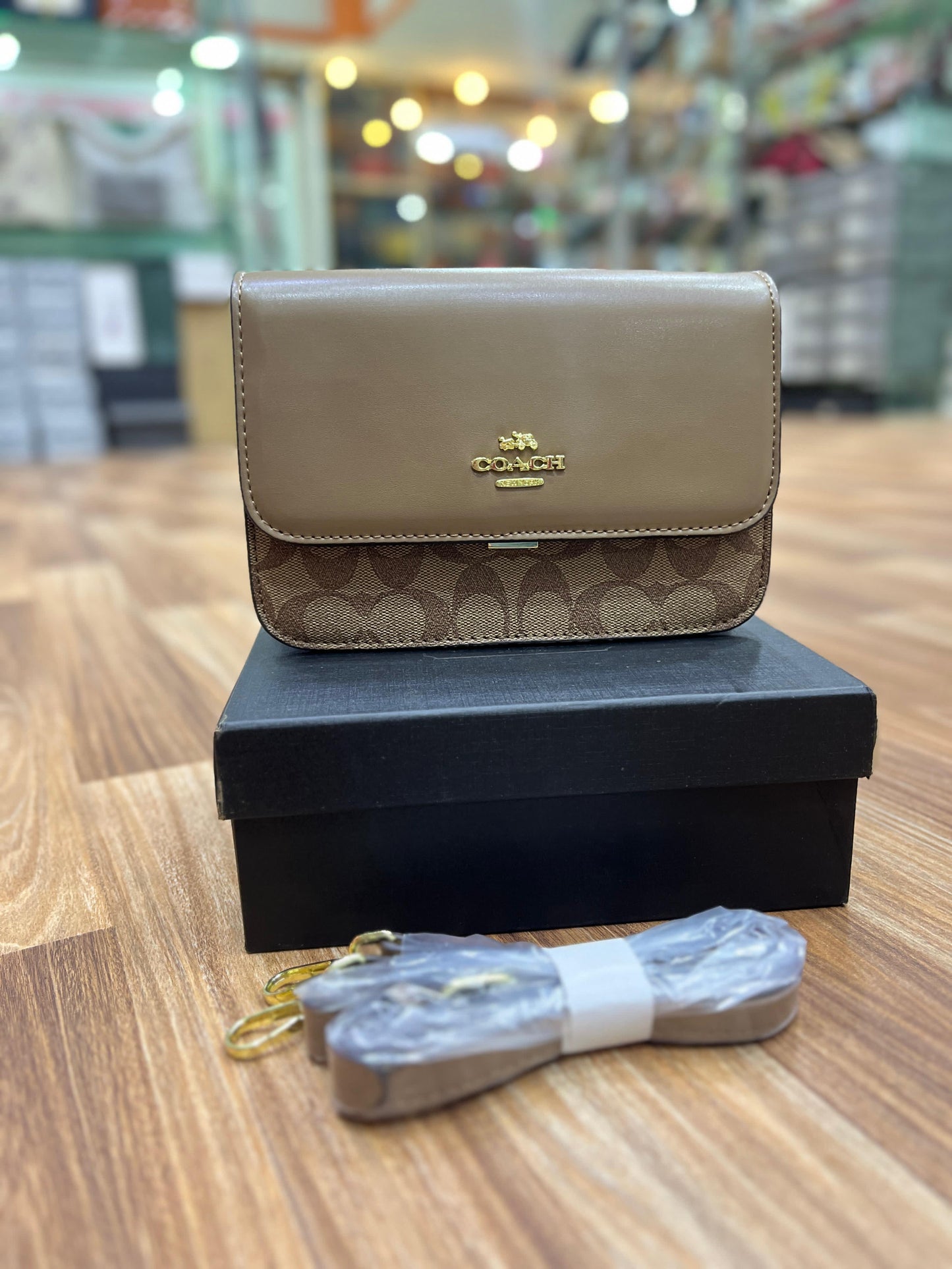 COACH BRYNN SHOULDER BAG
