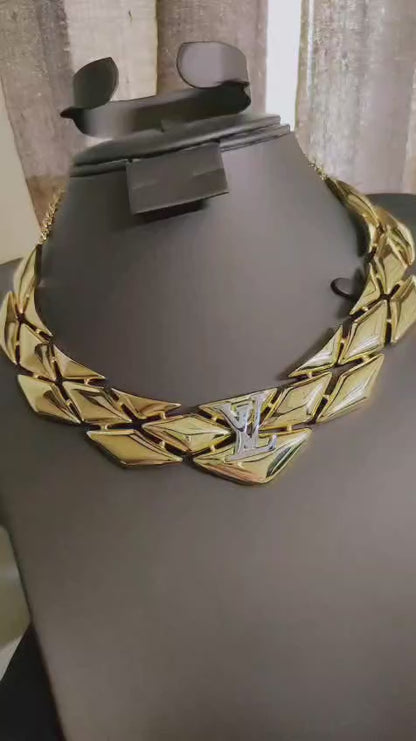 LV NECKLACE